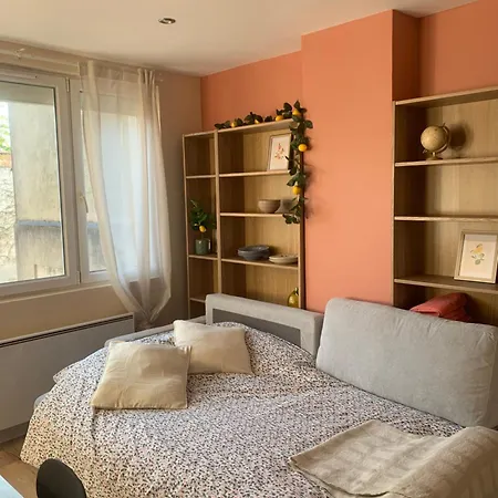 Douce Escale En Plein Centre - Avec Parking Prive *